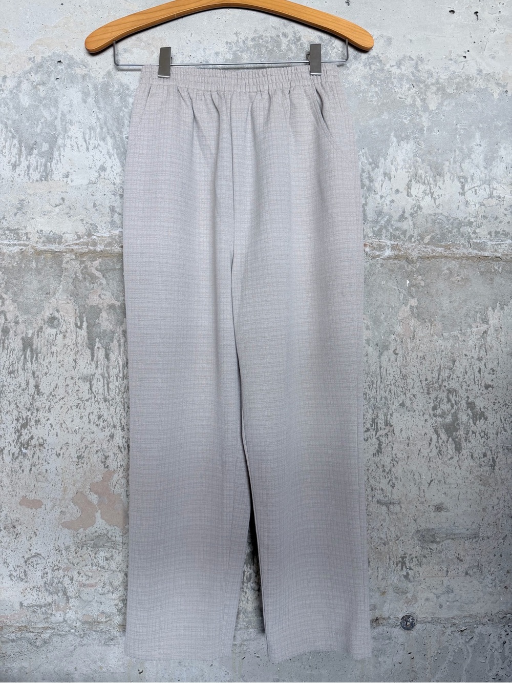 Relaxed Straight-Leg Pants in Light Gray